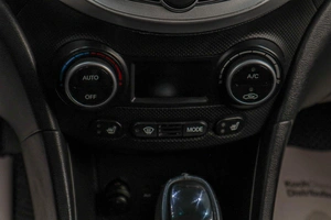 Седан Hyundai Solaris 2015 года, 899000 рублей, Челябинск