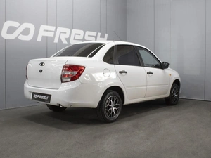 Седан ВАЗ (LADA) Granta 2016 года, 440000 рублей, Омск