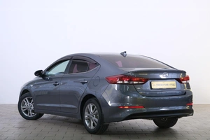 Седан Hyundai Elantra 2018 года, 1719000 рублей, Омск