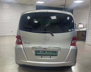 Минивэн Honda Freed 2010 года, 950000 рублей, Ачинск