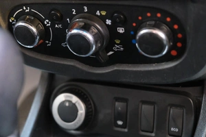 Внедорожник Renault Duster 2019 года, 1299000 рублей, Омск