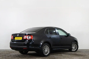 Седан Volkswagen Jetta 2009 года, 529000 рублей, Сургут