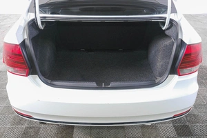 Седан Volkswagen Polo 2020 года, 1819000 рублей, Кемерово