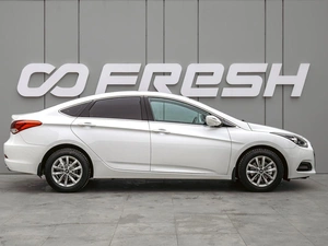 Седан Hyundai i40 2016 года, 1370000 рублей, Краснодар