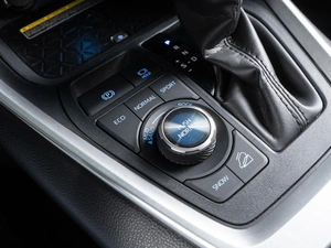 Внедорожник Toyota RAV4 2020 года, 4850000 рублей, Волгоград