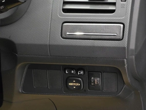 Хетчбэк Toyota Auris 2010 года, 820000 рублей, Красноярск