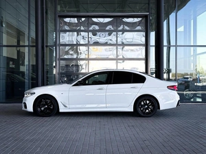 Седан BMW 5 серия 2018 года, 3465000 рублей, Уфа