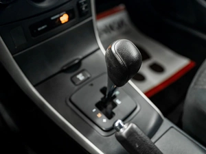 Седан Toyota Corolla 2008 года, 910000 рублей, Красноярск