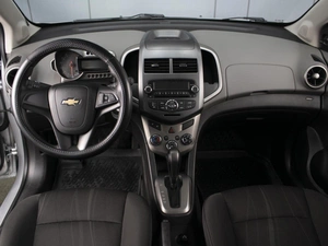 Седан Chevrolet Aveo 2012 года, 790000 рублей, Омск