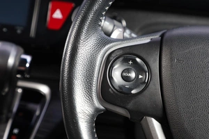 Минивэн Honda Stepwgn 2015 года, 2069000 рублей, Новосибирск