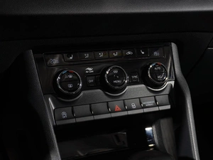 Внедорожник Skoda Karoq 2020 года, 2499777 рублей, Тверь