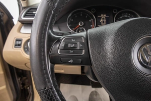 Седан Volkswagen Passat 2011 года, 839000 рублей, Барнаул