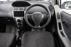 Хетчбэк Toyota Vitz 2010 года, 649000 рублей, Красноярск