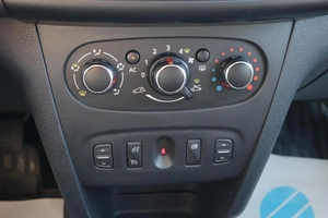 Седан Renault Logan 2014 года, 770000 рублей, Мирное