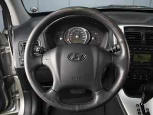 Внедорожник Hyundai Tucson 2008 года, 870000 рублей, Омск