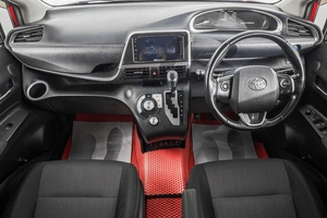 Минивэн Toyota Sienta 2020 года, 1289000 рублей, Барнаул