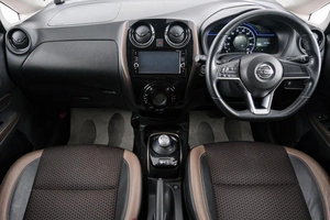 Хетчбэк Nissan Note 2016 года, 1049000 рублей, Красноярск