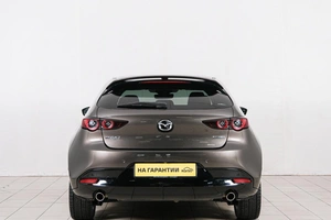 Хетчбэк Mazda 3 2019 года, 1769000 рублей, Красноярск
