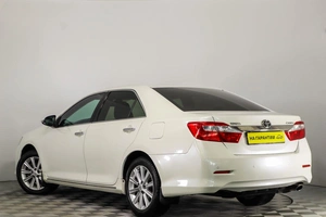 Седан Toyota Camry 2014 года, 1689000 рублей, Пермь