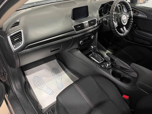 Седан Mazda Axela 2017 года, 1249000 рублей, Красноярск