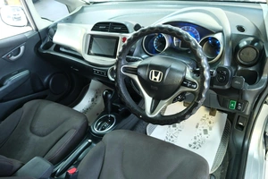 Хетчбэк Honda Fit 2010 года, 529000 рублей, Омск