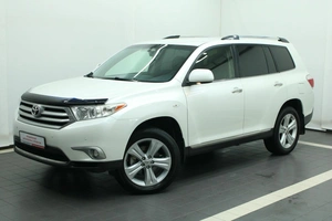 Внедорожник Toyota Highlander 2013 года, 2120000 рублей, Красноярск