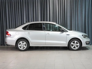 Седан Volkswagen Polo 2017 года, 950000 рублей, Волгоград
