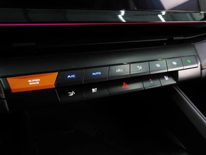 Лифтбек Changan UNI-V 2023 года, 2250000 рублей, Воронеж