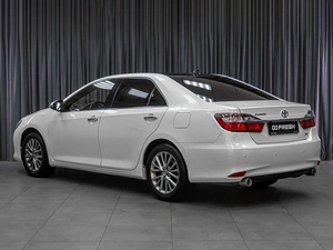 Седан Toyota Camry 2017 года, 2599000 рублей, Тюмень