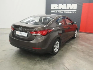 Седан Hyundai Elantra 2015 года, 1225000 рублей, Клинцы