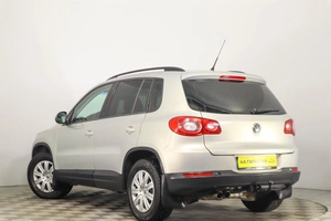 Внедорожник Volkswagen Tiguan 2011 года, 969000 рублей, Пермь