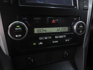 Седан Toyota Camry 2012 года, 1660000 рублей, Ростов-на-Дону