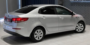Седан Kia Rio 2016 года, 1100000 рублей, Красноярск