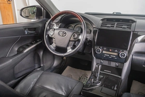 Седан Toyota Camry 2012 года, 2009000 рублей, Томск