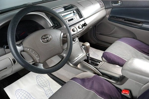 Седан Toyota Camry 2004 года, 899000 рублей, Тюмень