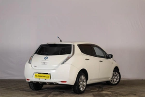 Хетчбэк Nissan Leaf 2014 года, 679000 рублей, Тюмень