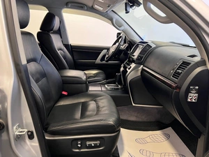 Внедорожник Toyota Land Cruiser 2012 года, 3899000 рублей, Красноярск