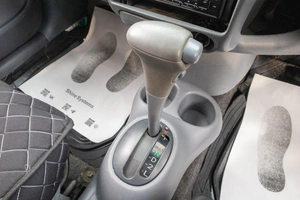 Хетчбэк Toyota Vitz 2000 года, 379000 рублей, Барнаул