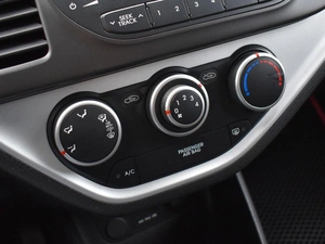 Хетчбэк Kia Picanto 2012 года, 890000 рублей, Краснодар