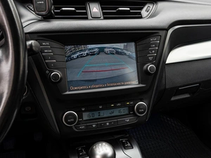 Седан Toyota Avensis 2015 года, 1695000 рублей, Краснодар