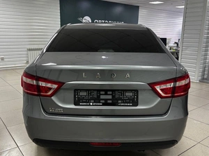 Седан ВАЗ (LADA) Vesta 2018 года, 820000 рублей, Ачинск