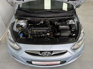 Седан Hyundai Solaris 2013 года, 800000 рублей, Красноярск