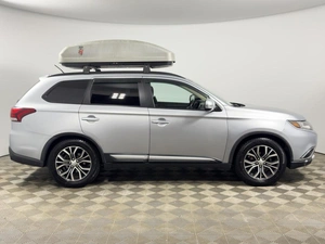 Внедорожник Mitsubishi Outlander 2015 года, 1989900 рублей, Казань