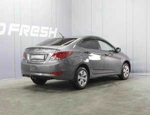 Седан Hyundai Solaris 2015 года, 770000 рублей, Омск