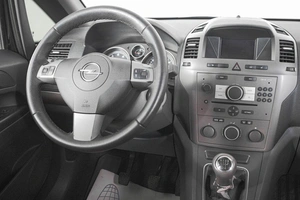 Минивэн Opel Zafira 2005 года, 609000 рублей, Кемерово