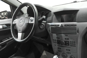 Седан Opel Astra 2010 года, 579000 рублей, Новокузнецк