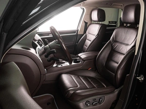Внедорожник Volkswagen Touareg 2016 года, 3279000 рублей, Тюмень