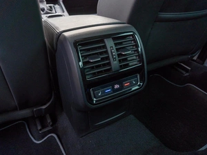 Седан Volkswagen Passat 2020 года, 2199000 рублей, Саратов