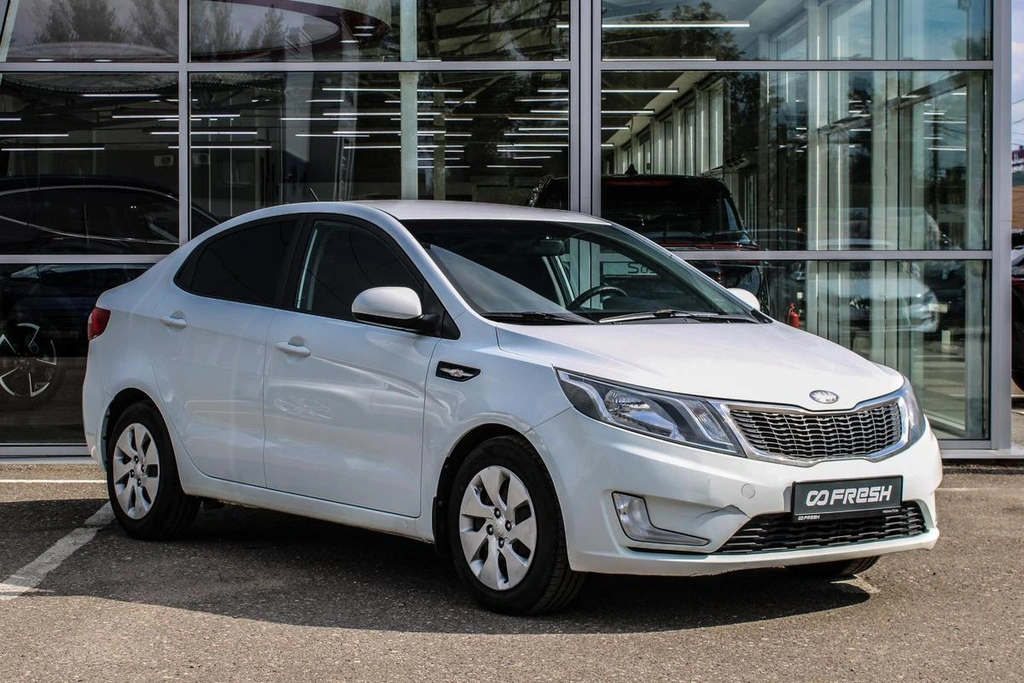 Седан Kia Rio 2013 года, 730000 рублей, Ярославль
