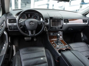 Внедорожник Volkswagen Touareg 2014 года, 2199000 рублей, Волгоград